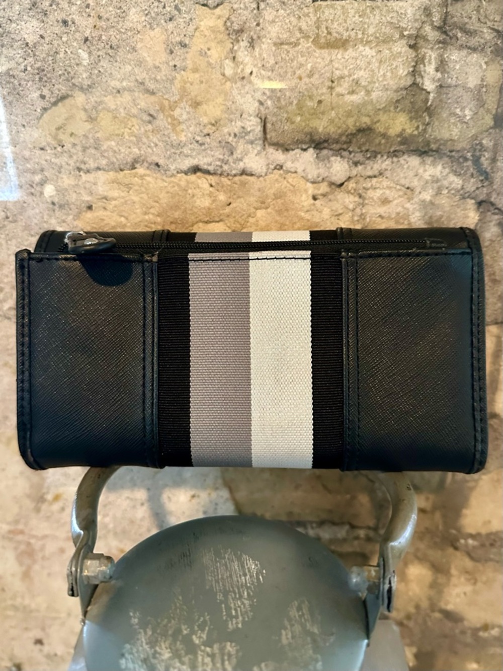 Tommy Hilfiger Black Wallet with Gray and White Center Stripe - Picture 4 of 8